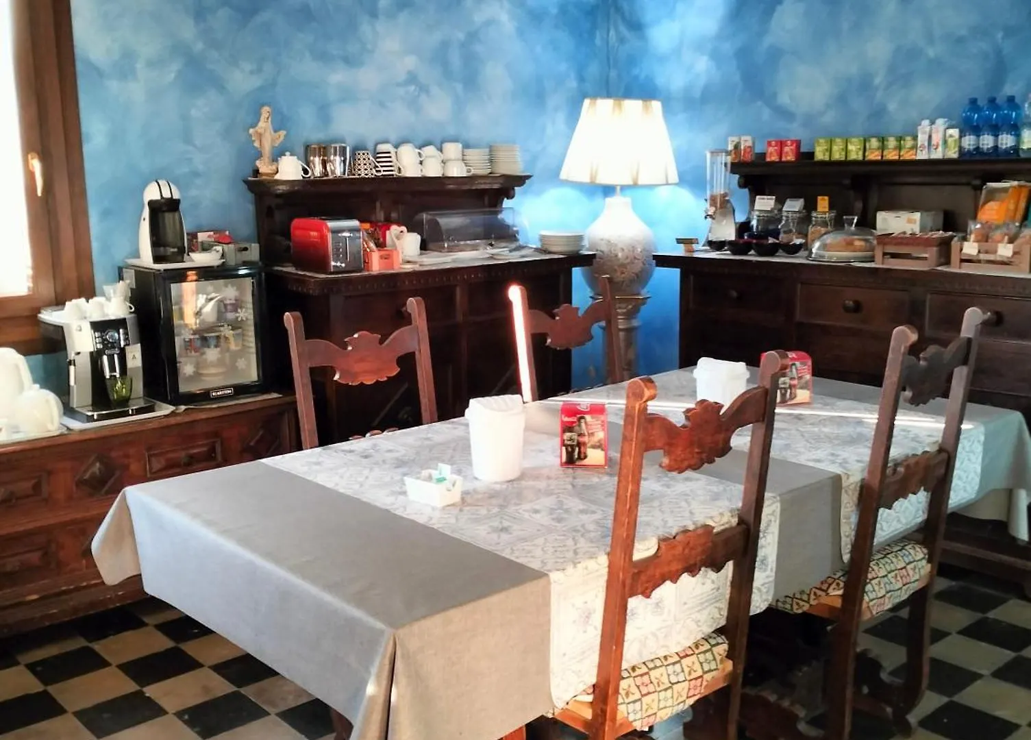 Barone Rosso Bed & Breakfast Treviso 3*,  Italy